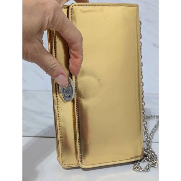 Liz Claiborne New York Women's Shiny Gold Cross Body Wallet - Picture 7 of 8